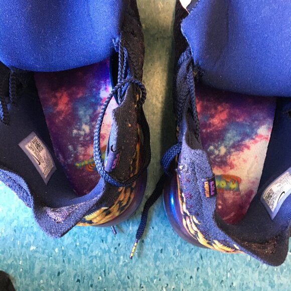 Nike LeBron 17 Monstars Basketball Shoes US 9.5 - Picture 5 of 7